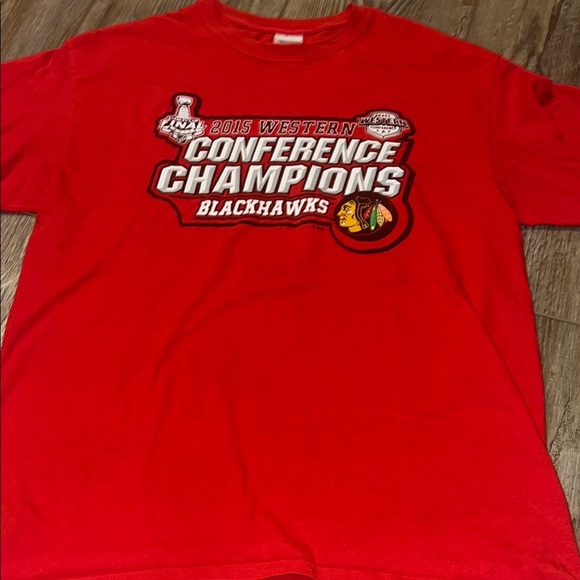 Red Blackhawks Conference Champions T-Shirt 2015 - Picture 4 of 4